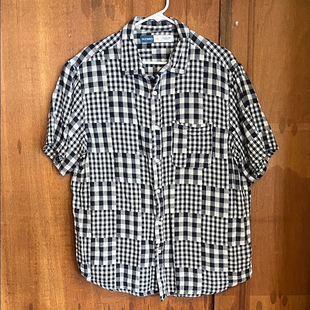 Old Navy Black and White Checkered Casual Shirt